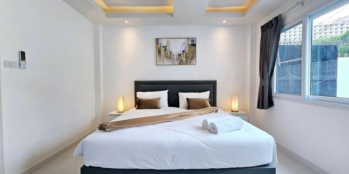 129 Wongamat, 4br, 300m From วิลล่า *