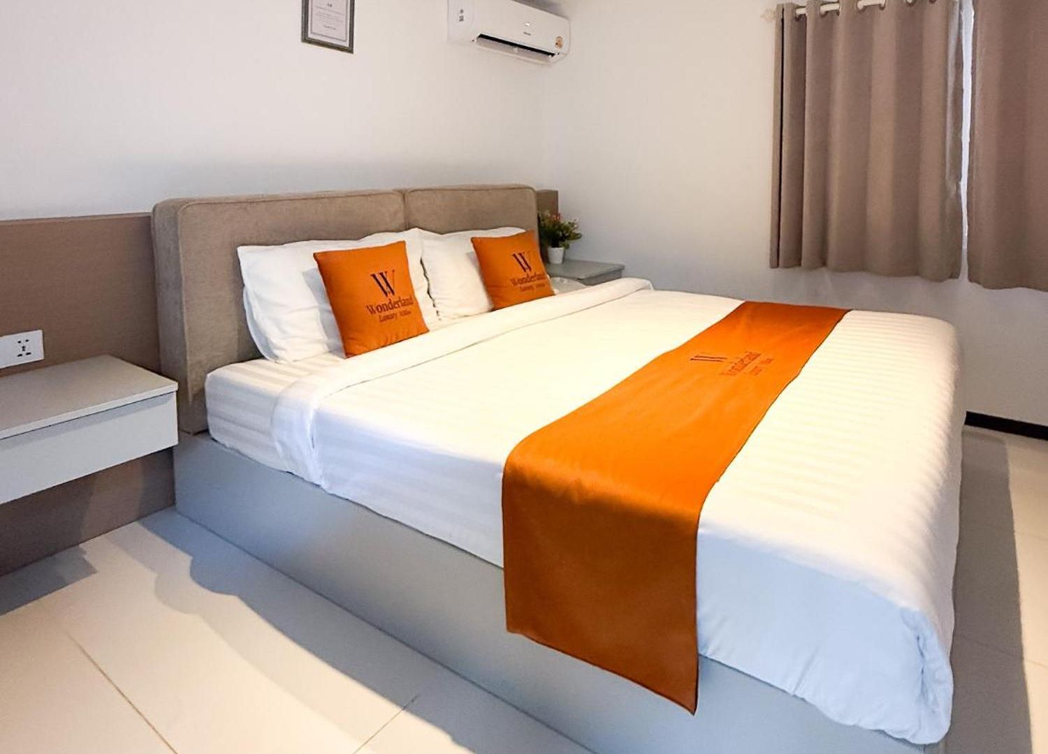 Wonderland Moonstone 4 Bedroom Luxury Pool Villa Pattaya