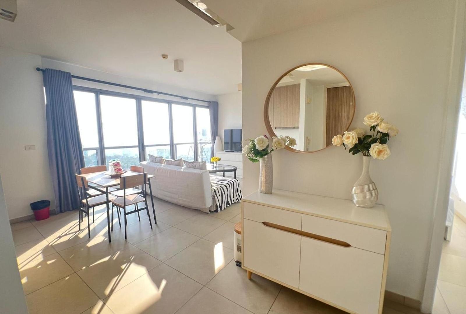 อพาร์ทเม้น 2 Bed High Floor Sea View - In Pattaya