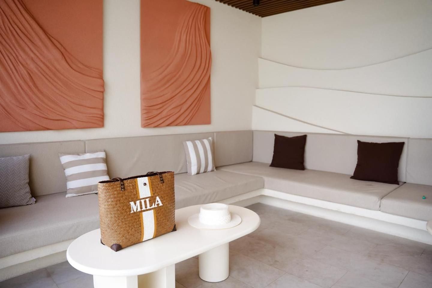 โรงแรม Mila Kohlarn มิ-ลา เกาะล้าน *