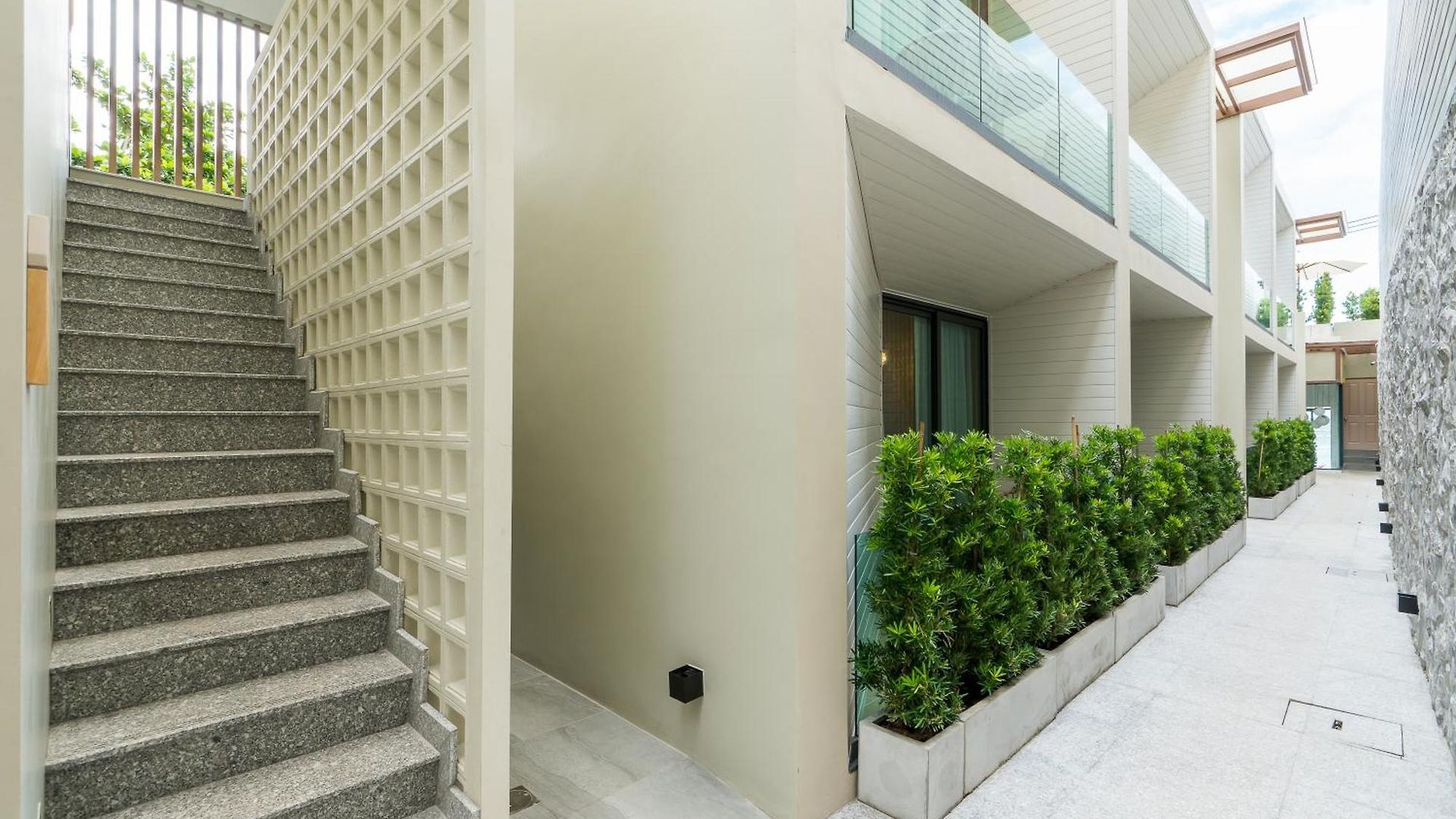 โรงแรม Mila Kohlarn มิ-ลา เกาะล้าน