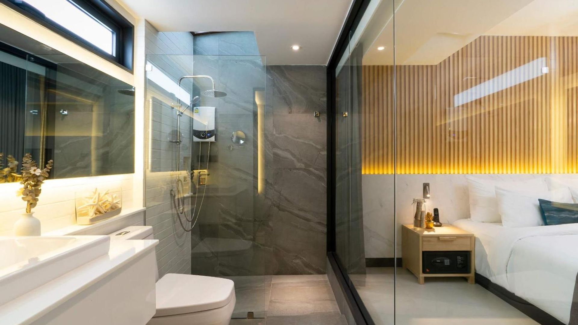 โรงแรม Mila Kohlarn มิ-ลา เกาะล้าน *