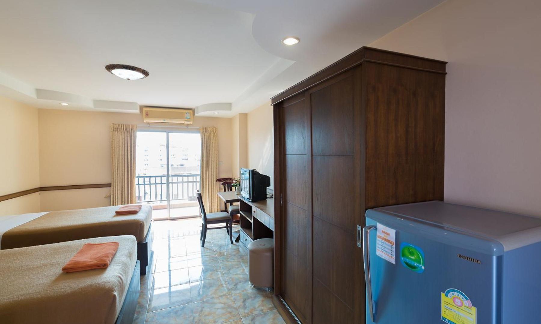 โรงแรม นาวิน แมนชั่น 2 Navin Mansion 2