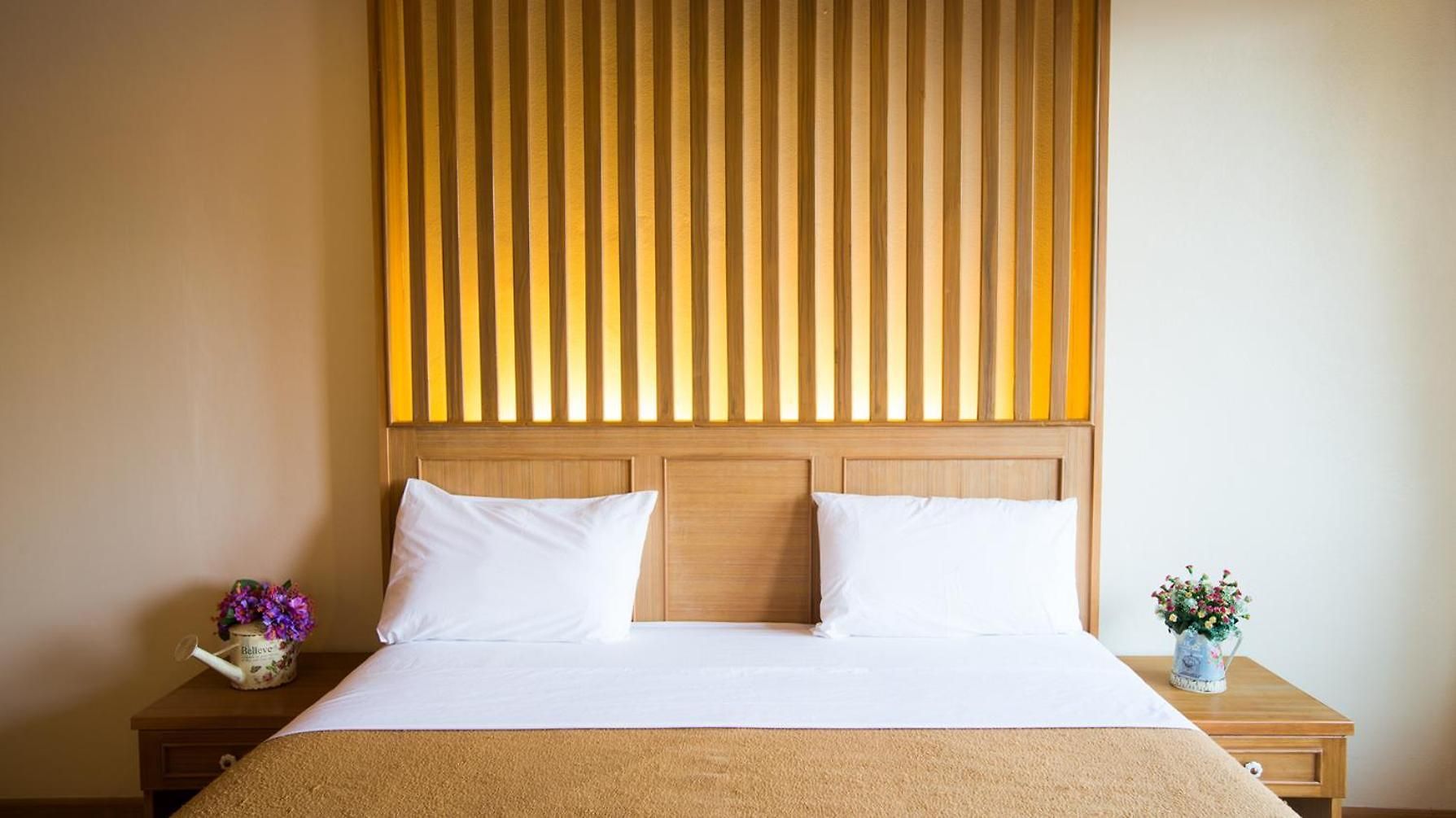 โรงแรม นาวิน แมนชั่น 2 Navin Mansion 2 Pattaya