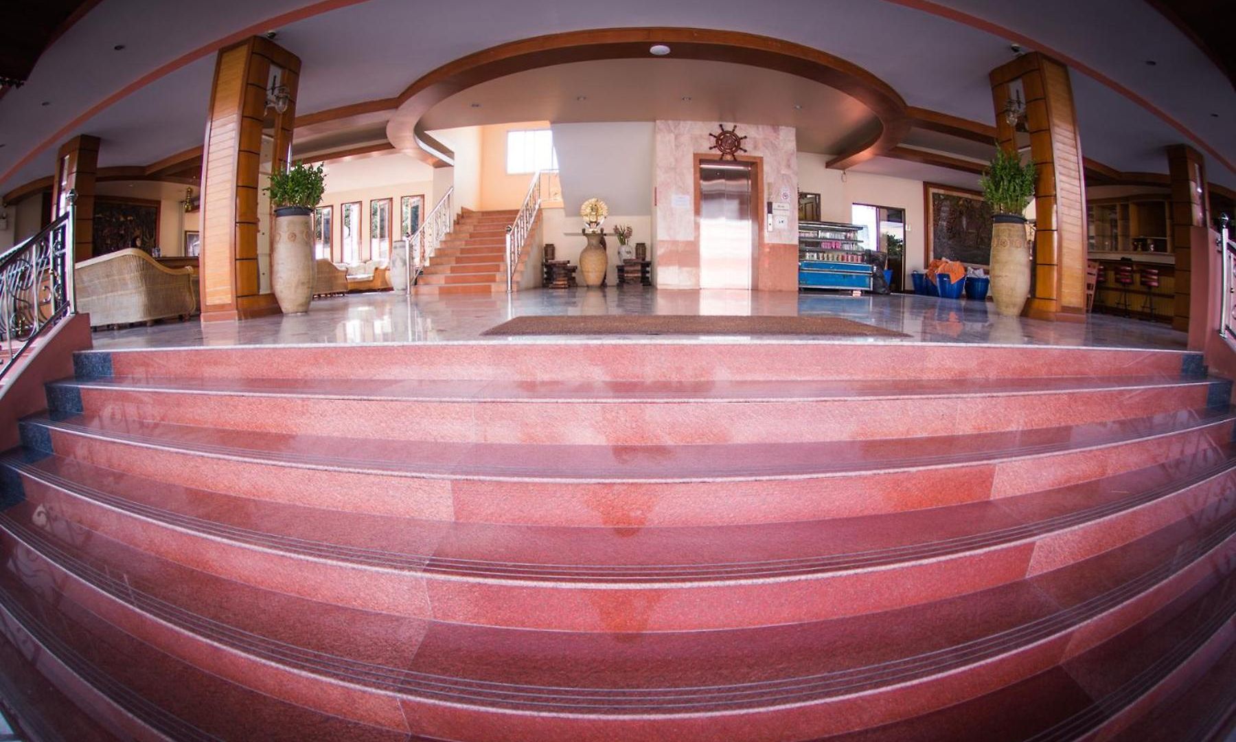โรงแรม นาวิน แมนชั่น 2 Navin Mansion 2
