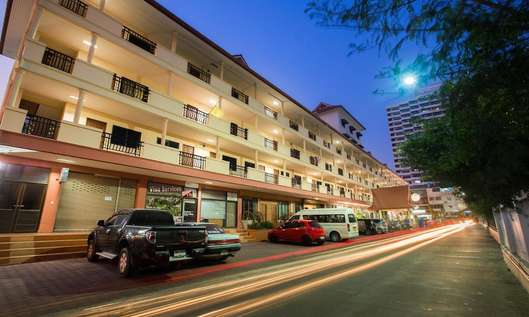 นาวิน แมนชั่น 2 Navin Mansion 2 โรงแรม 2*