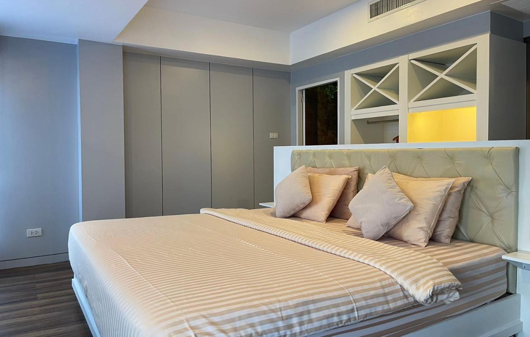 โรงแรม 秘狗nova Pattaya