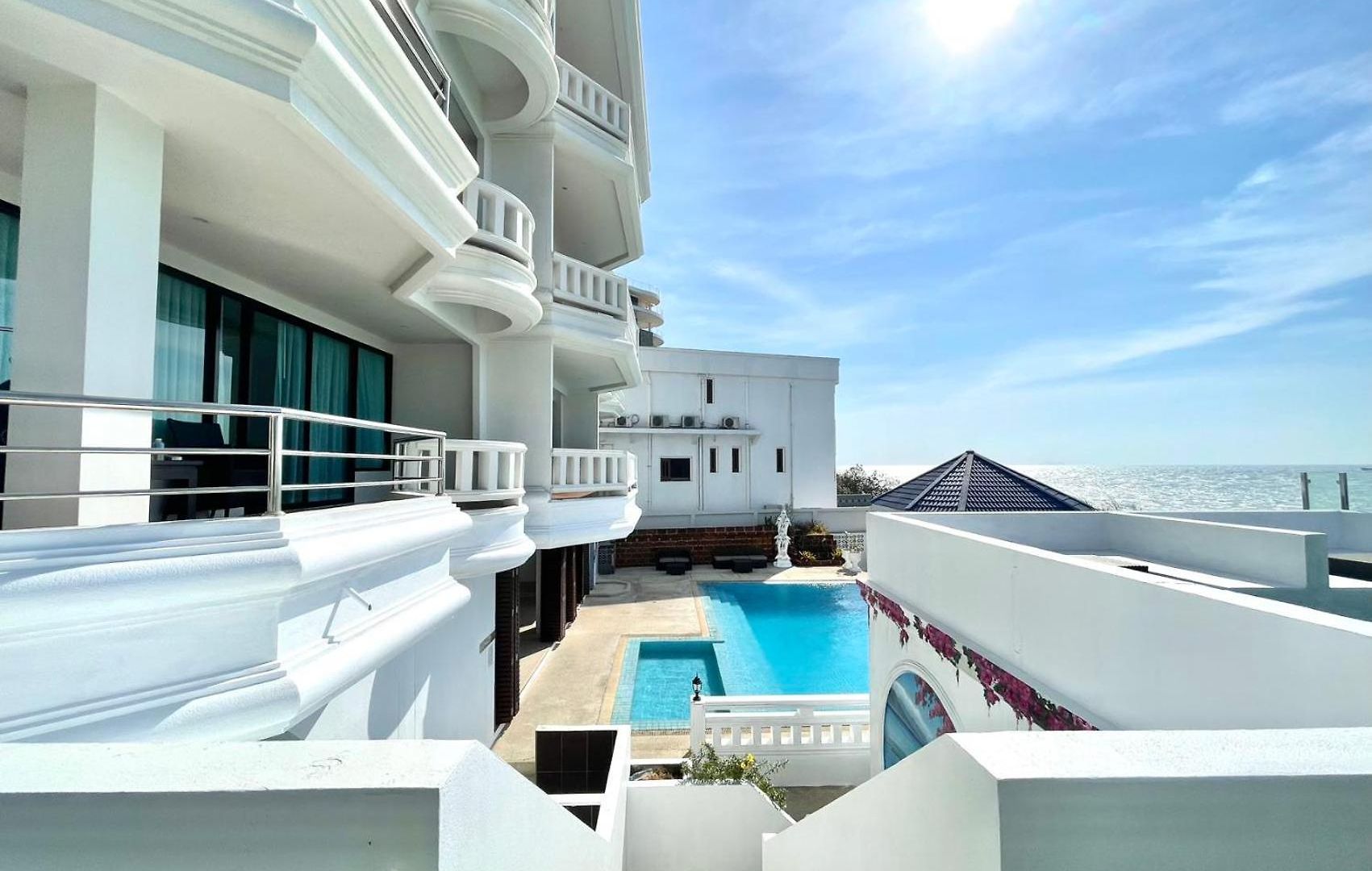 โรงแรม 秘狗nova Pattaya