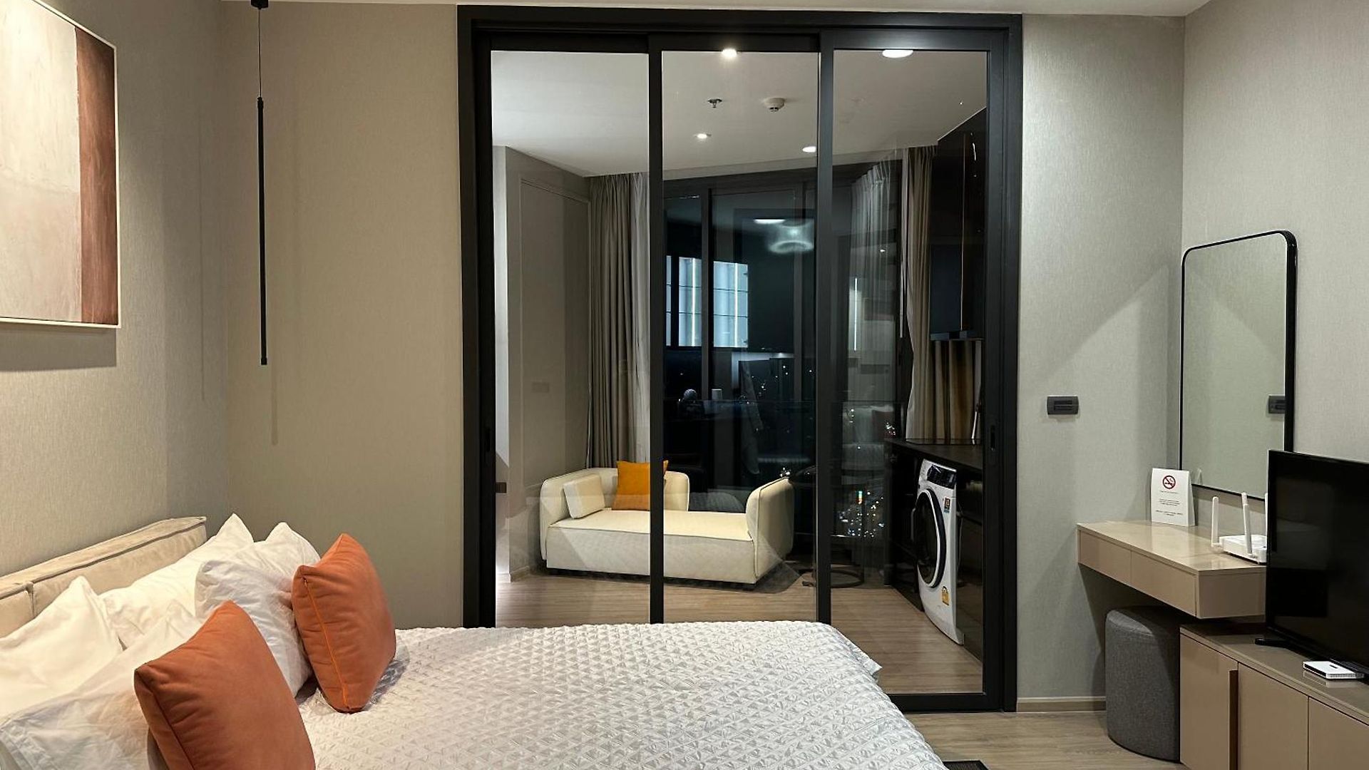 502 Edge 25th Floor Sea View With King Size Bed