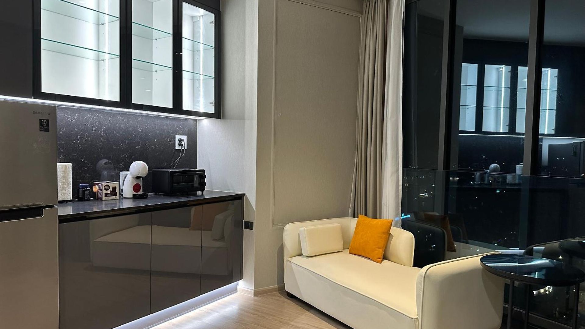 อพาร์ตโฮเทล 502 Edge 25th Floor Sea View With King Size Bed 4*