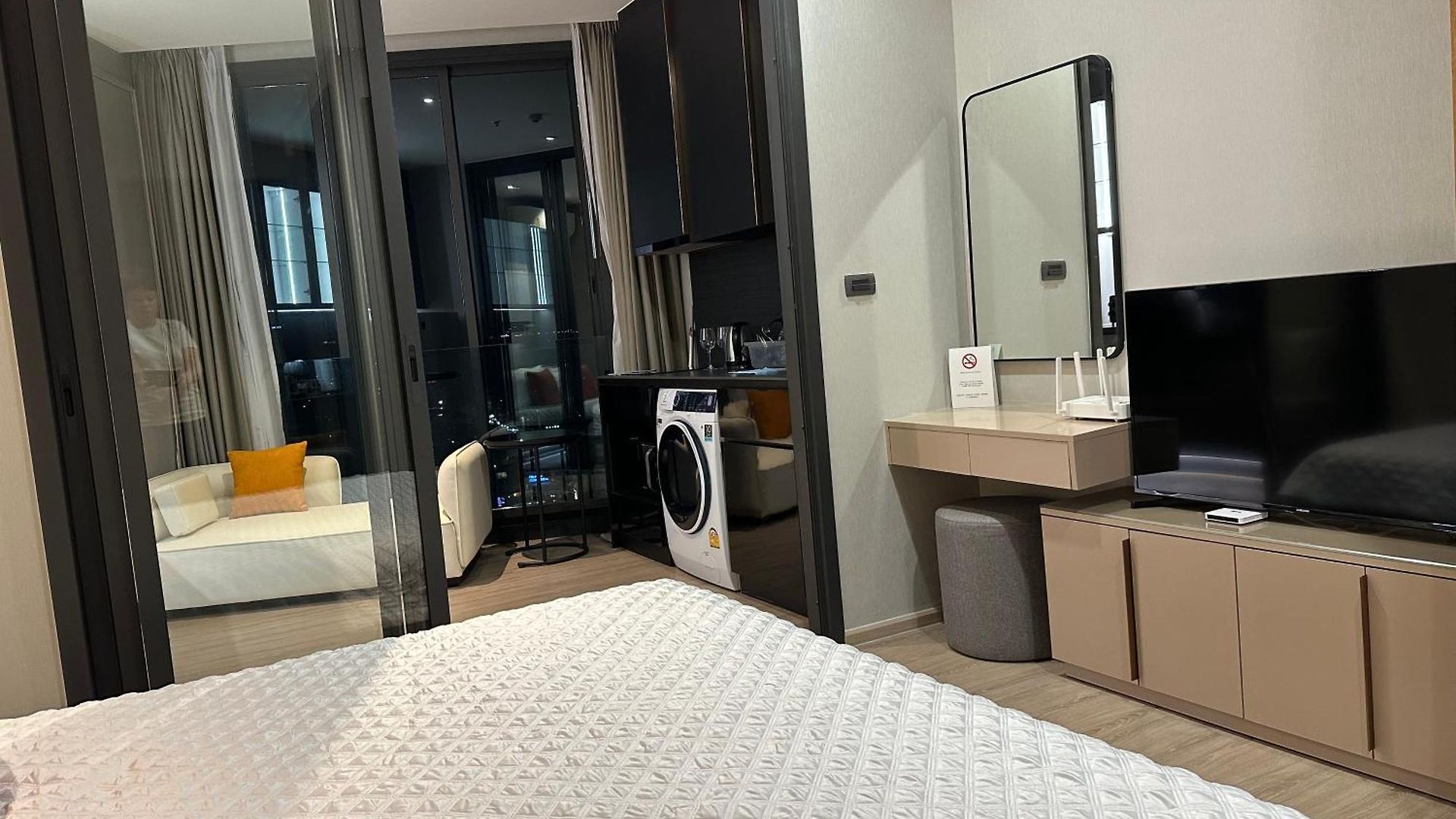502 Edge 25th Floor Sea View With King Size Bed 4*