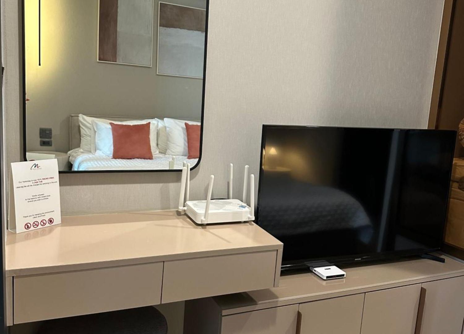 502 Edge 25th Floor Sea View With King Size Bed อพาร์ตโฮเทล
