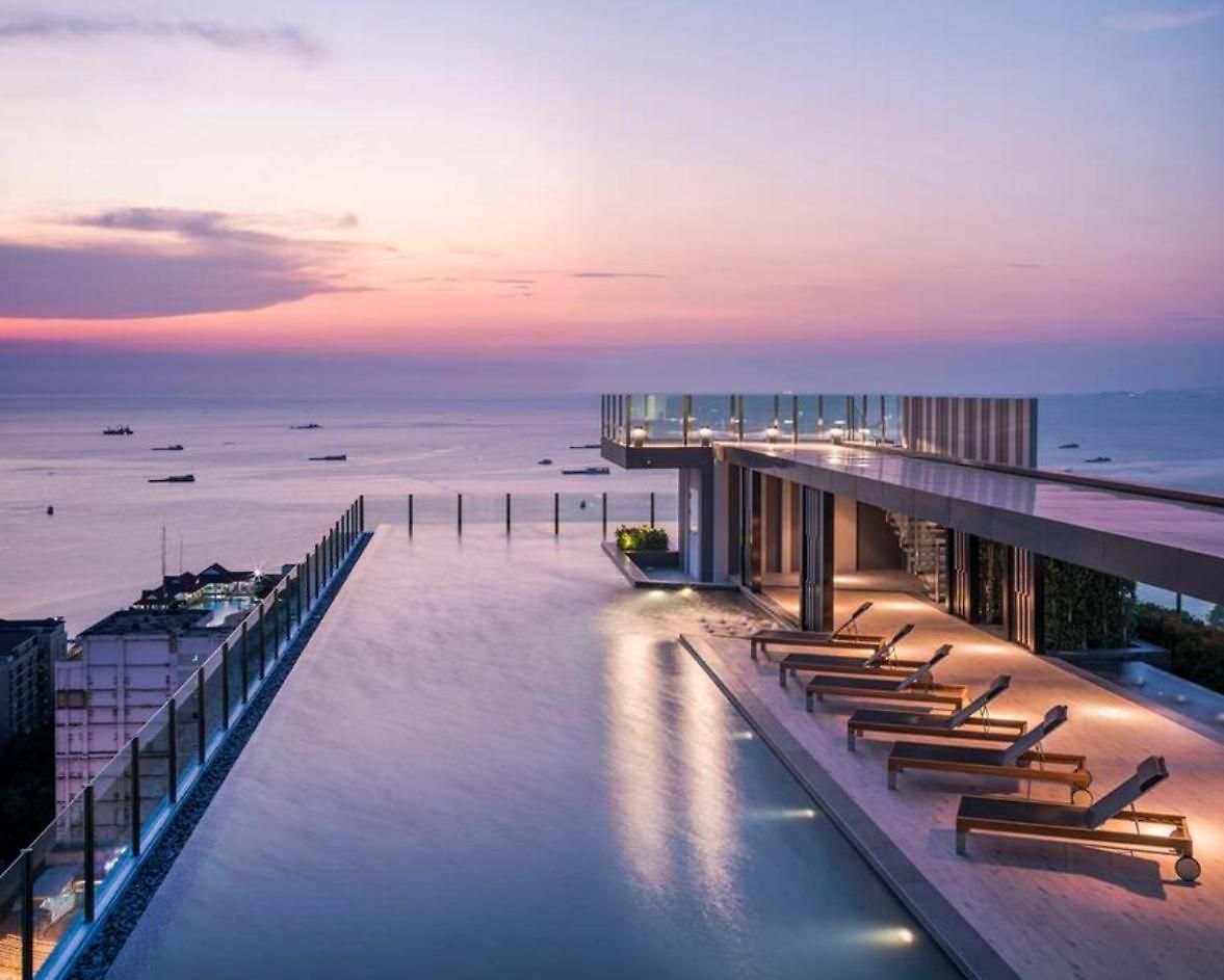 Base海景网红顶层无边泳池 双卧室套房 3* Pattaya
