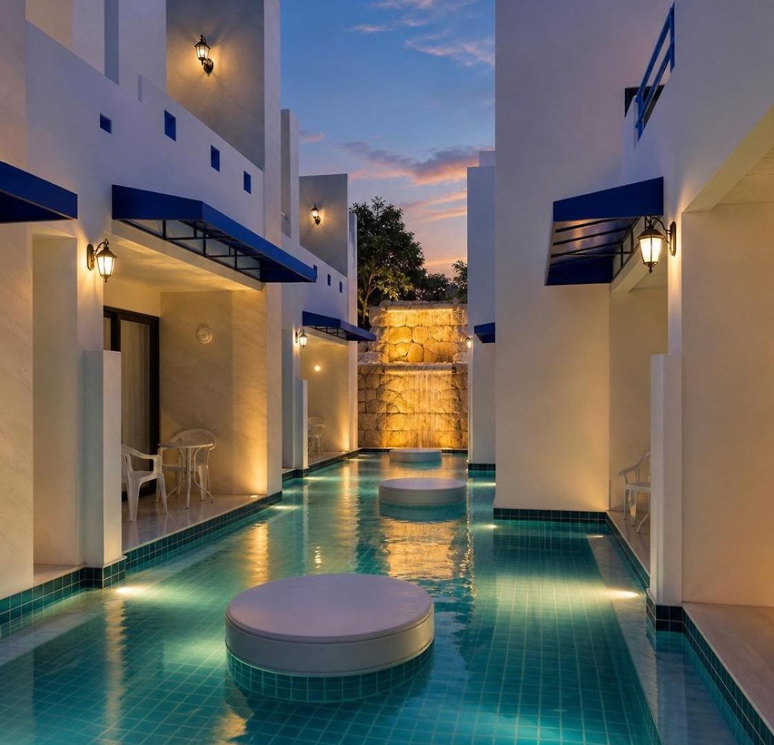 Mona Lisa Pool * Pattaya
