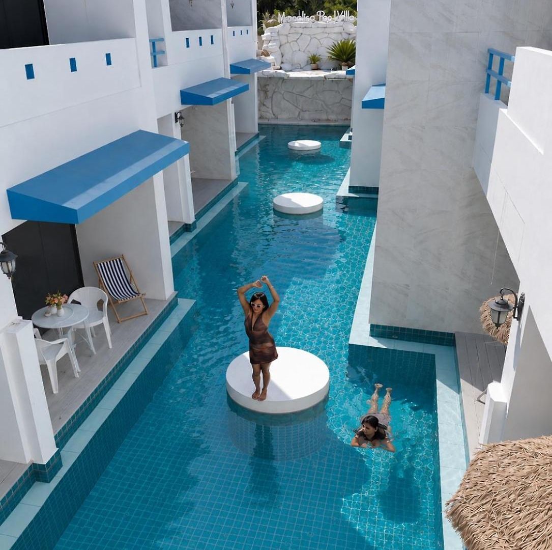 Mona Lisa Pool Pattaya