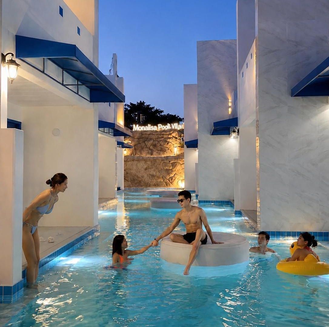 Mona Lisa Pool Pattaya