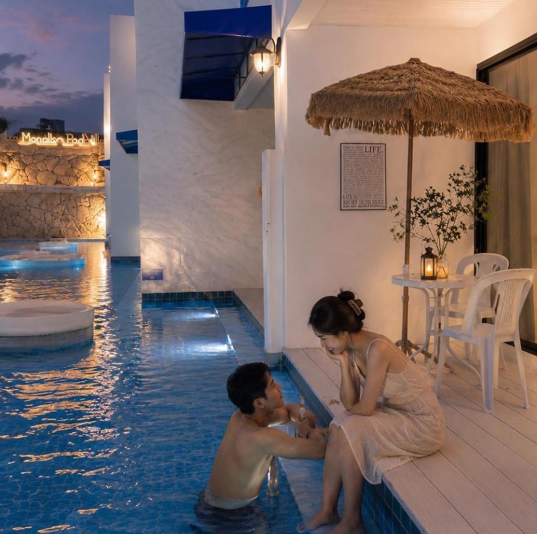 Mona Lisa Pool โฮมสเตย์ Pattaya