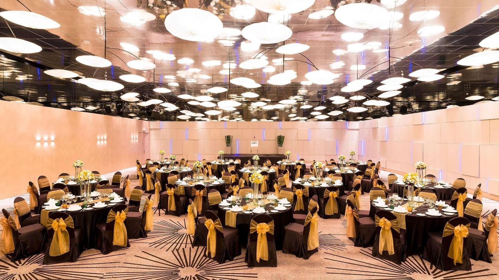 โรงแรม Pullman G Pattaya