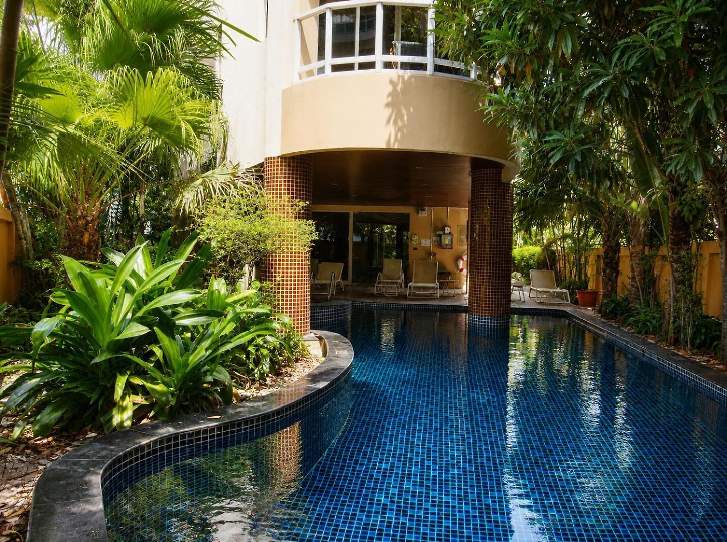โรงแรม Nova Gold
