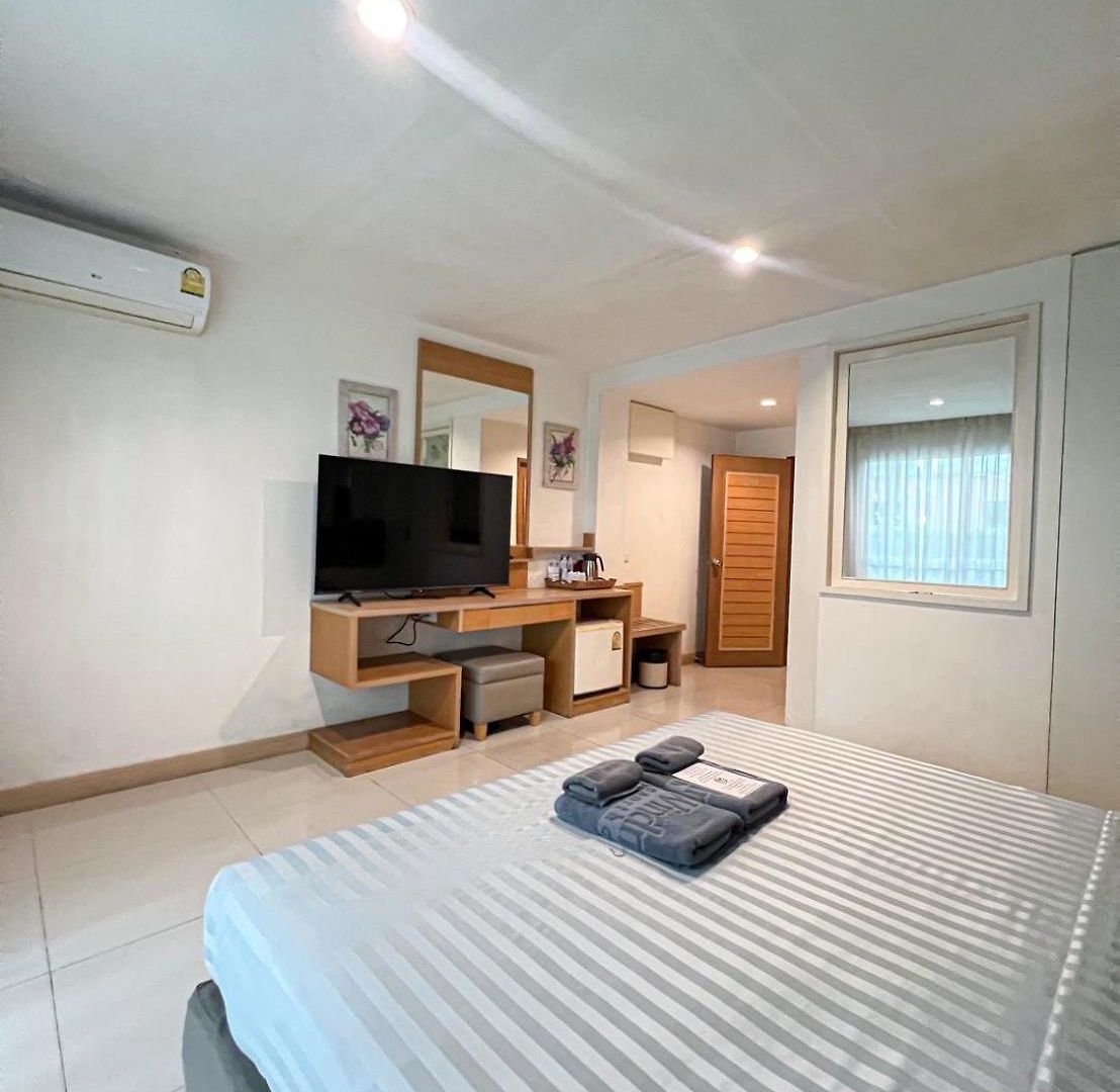วินด์มิลล์รีสอร์ทโฮเทล พัทยา โรงแรม 3*