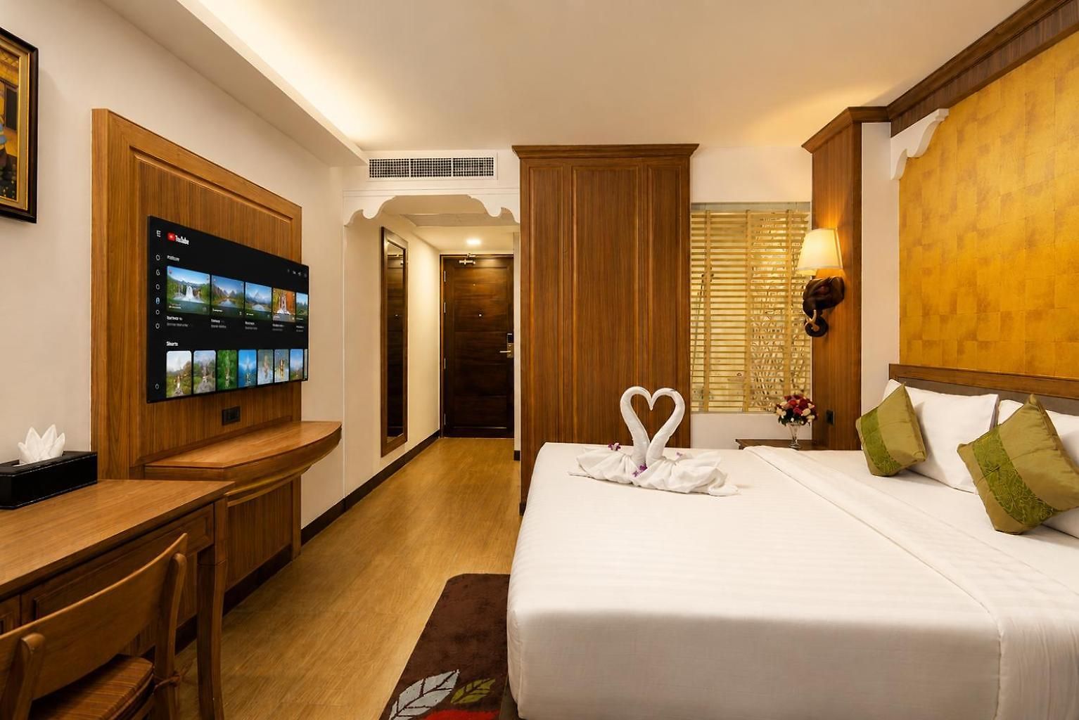 ไอยรา พาเลส โรงแรม Pattaya