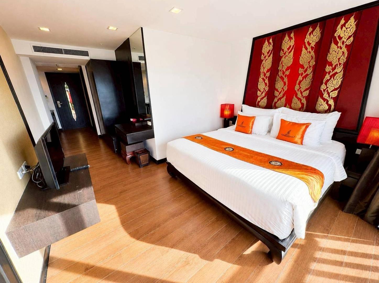 Royal Thai Pavilion Jomtien Hotel 4*