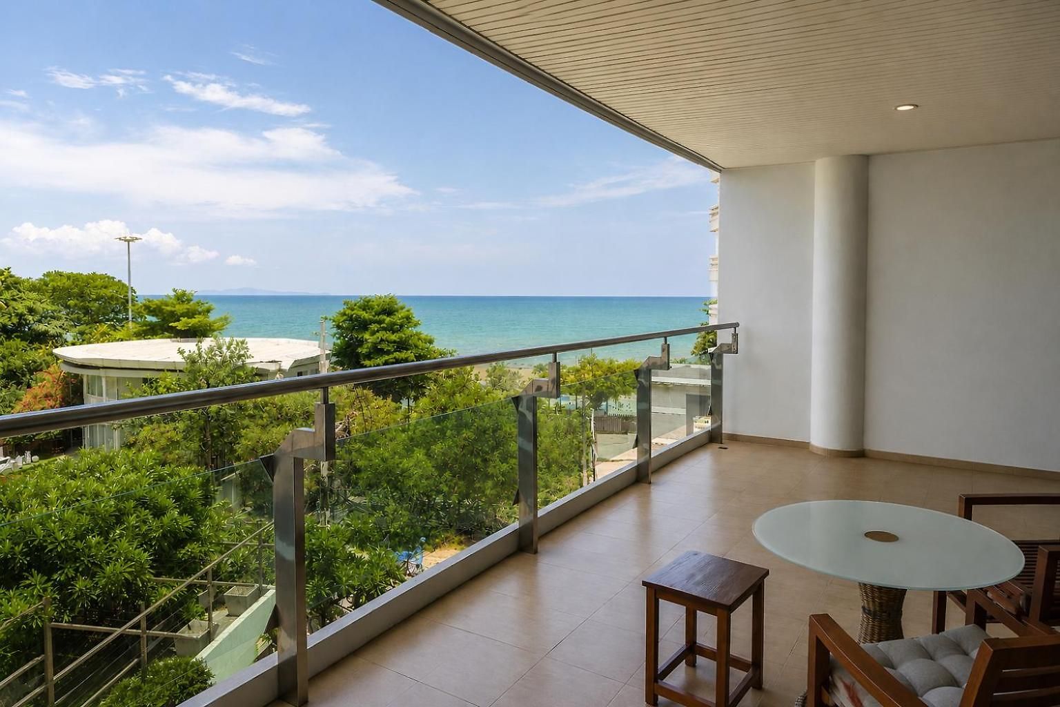 รอยัลบีชวิว โรงแรม Pattaya