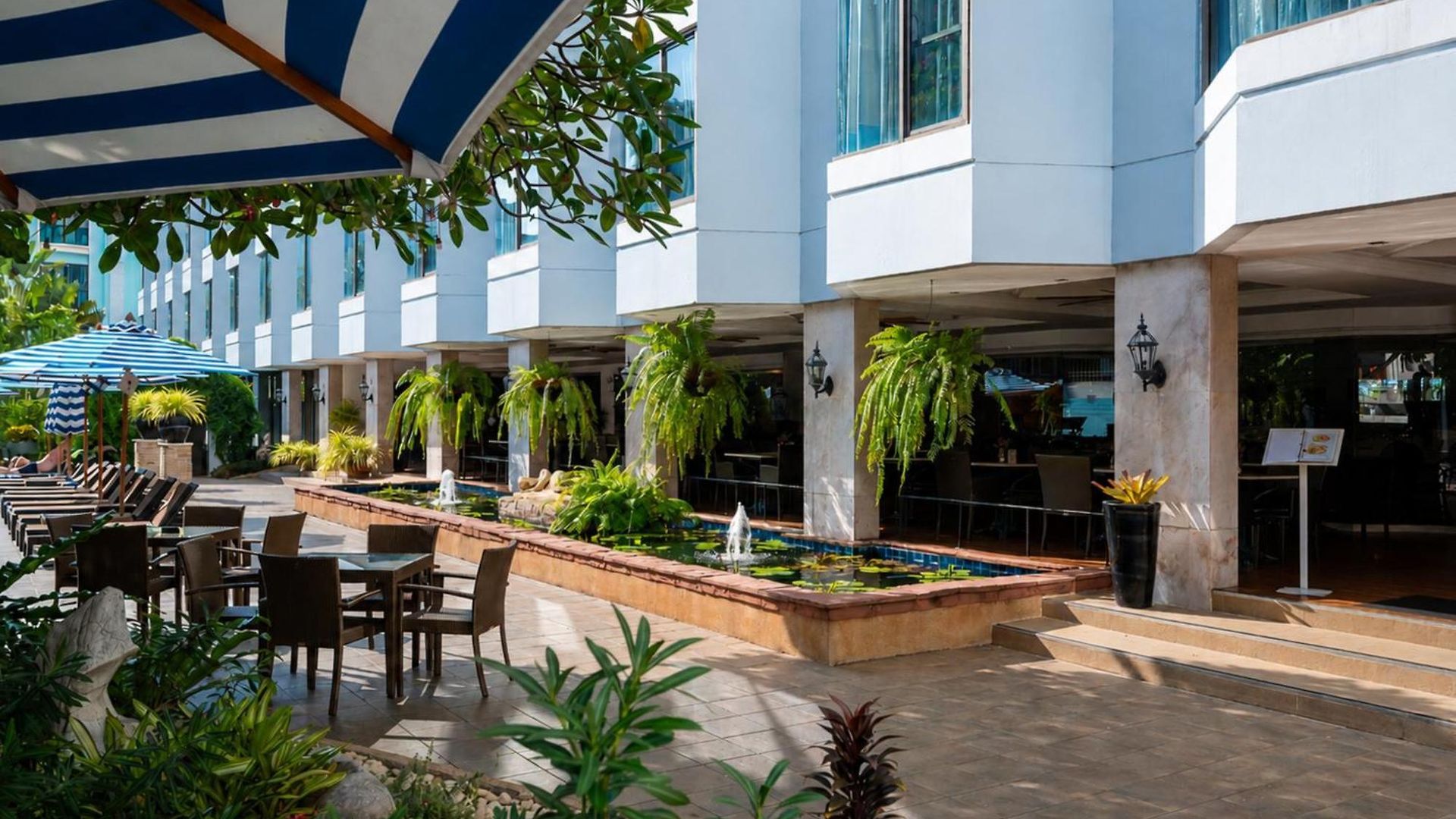 รีสอร์ท The Bayview 4*