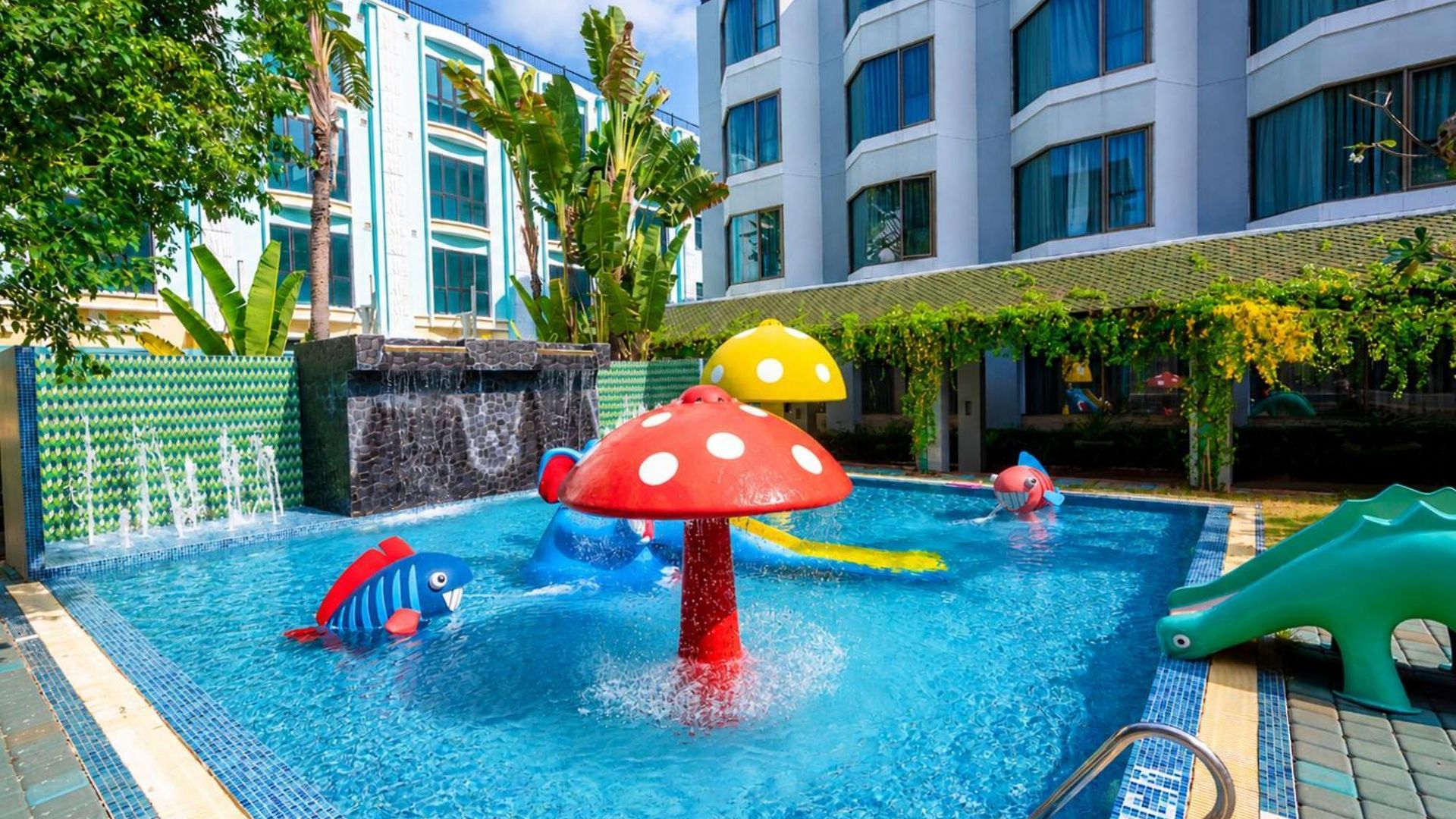รีสอร์ท The Bayview