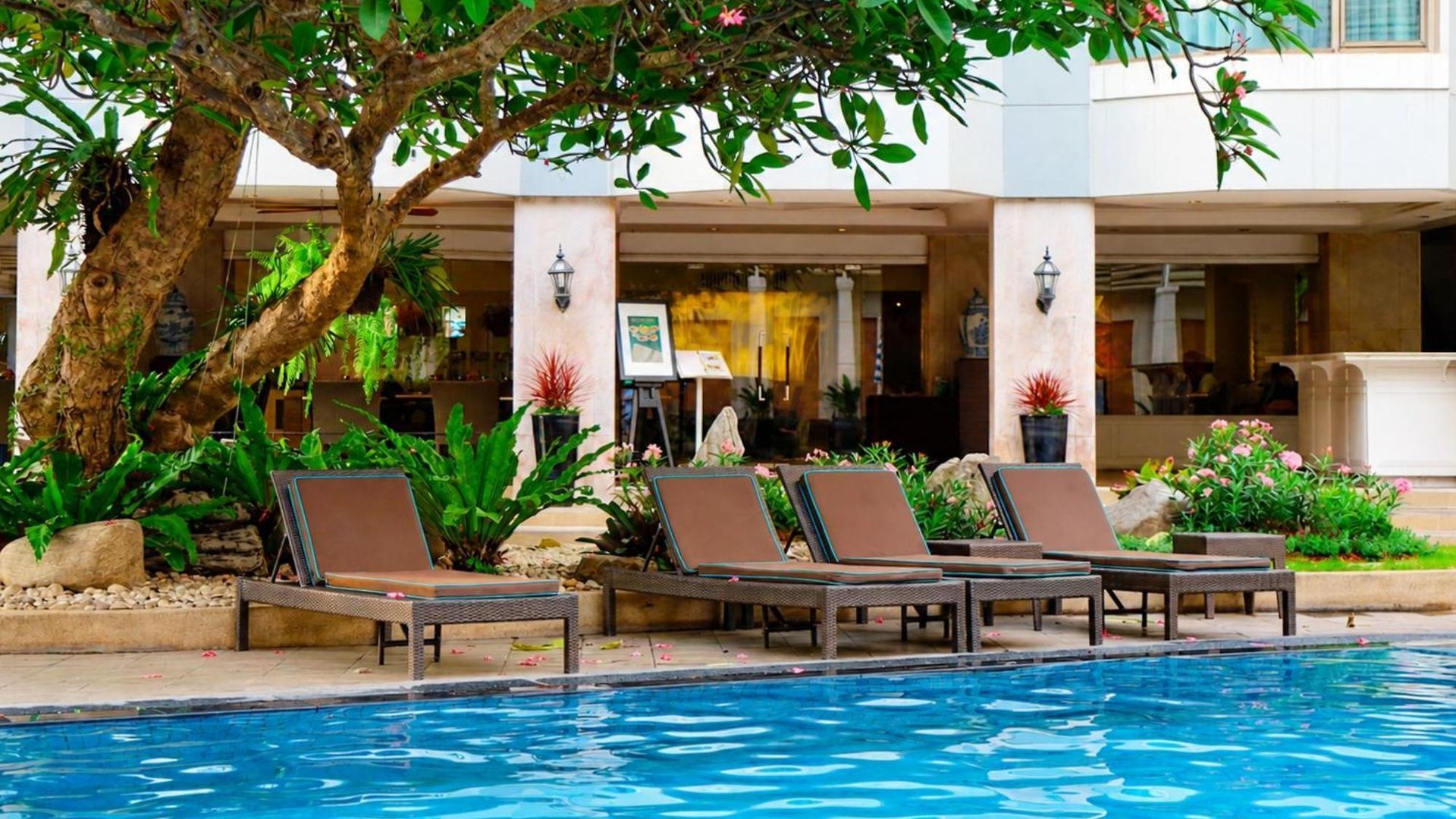 รีสอร์ท The Bayview 4*