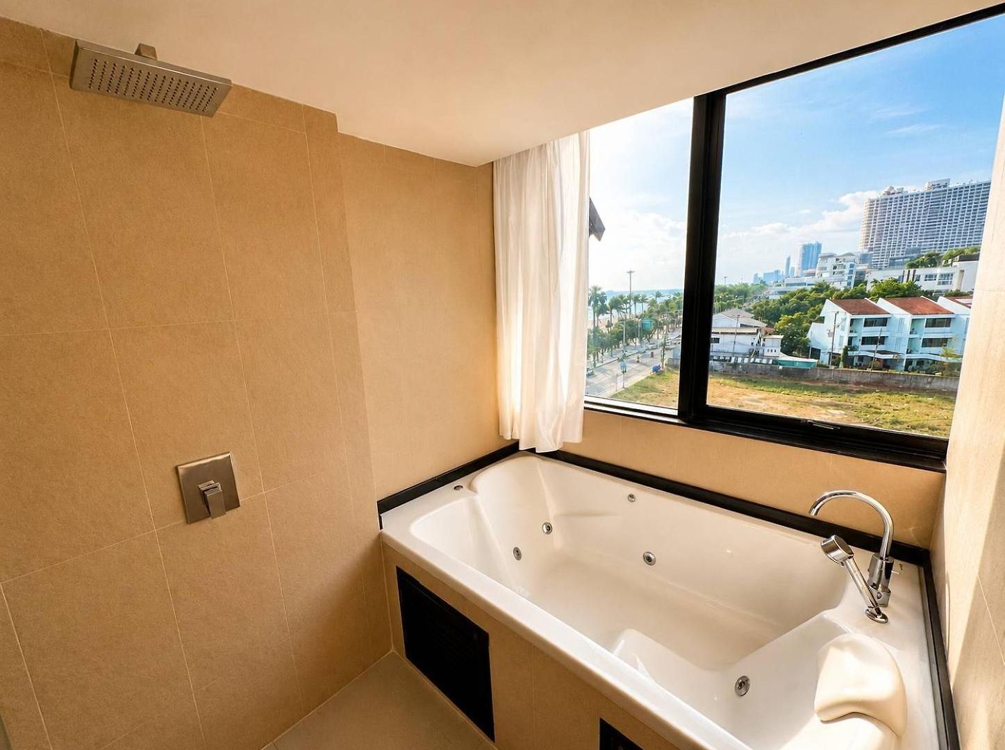 Hotel Royal Thai Pavilion Jomtien 4*