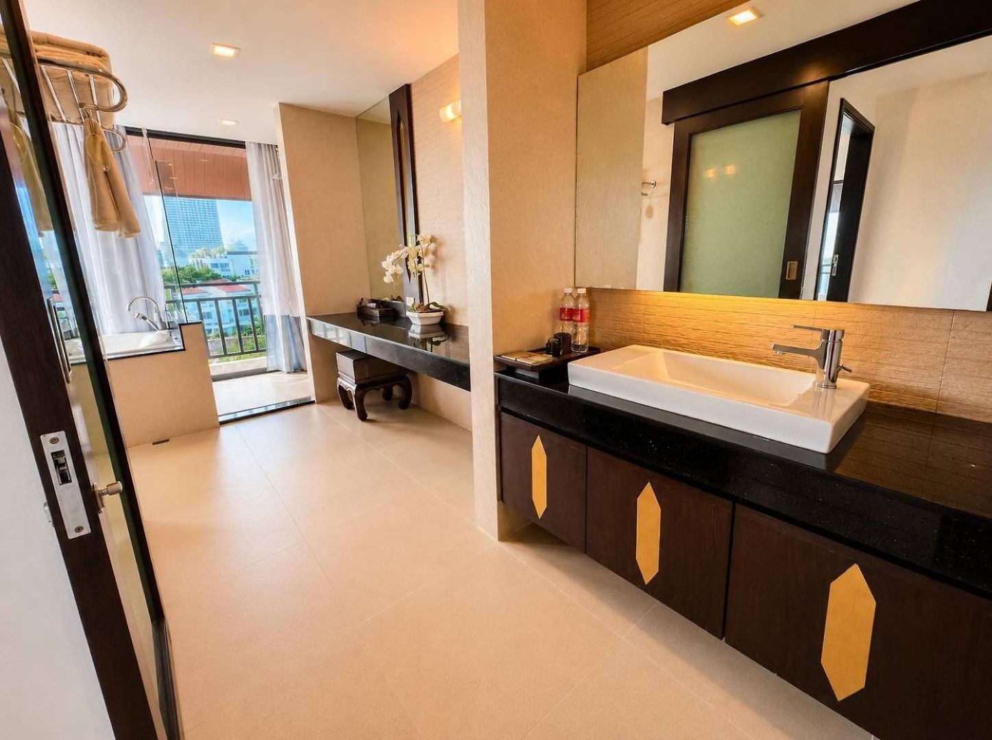 Hotel Royal Thai Pavilion Jomtien 4*