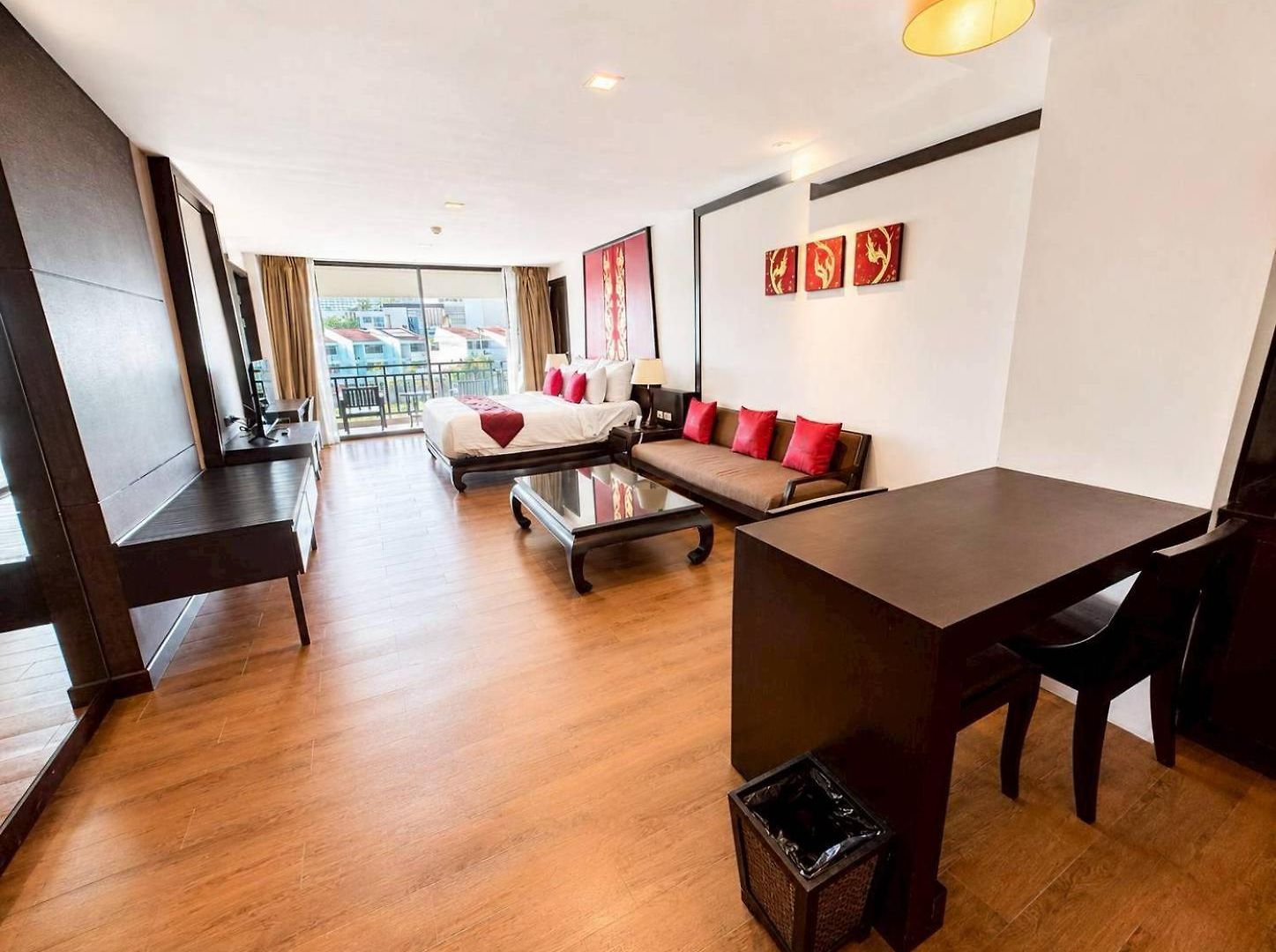 Royal Thai Pavilion Jomtien Hotel 4*