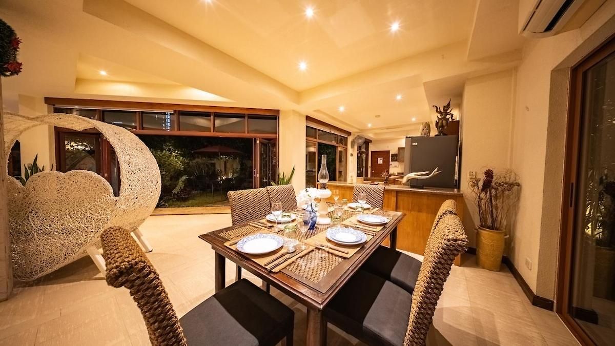 อพาร์ทเม้น Orchid House Pattaya, Totally Private Pool *