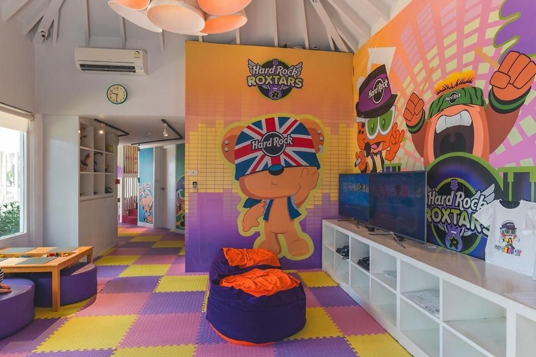 Hard Rock (adults Only)