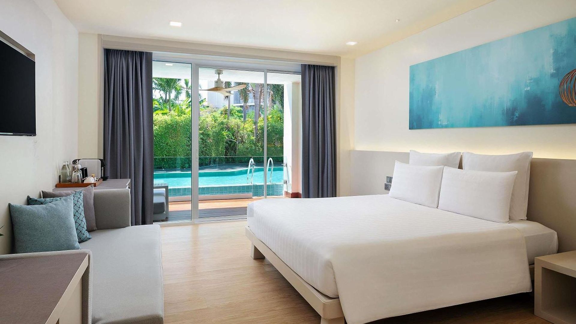 โรงแรม Pullman G Pattaya