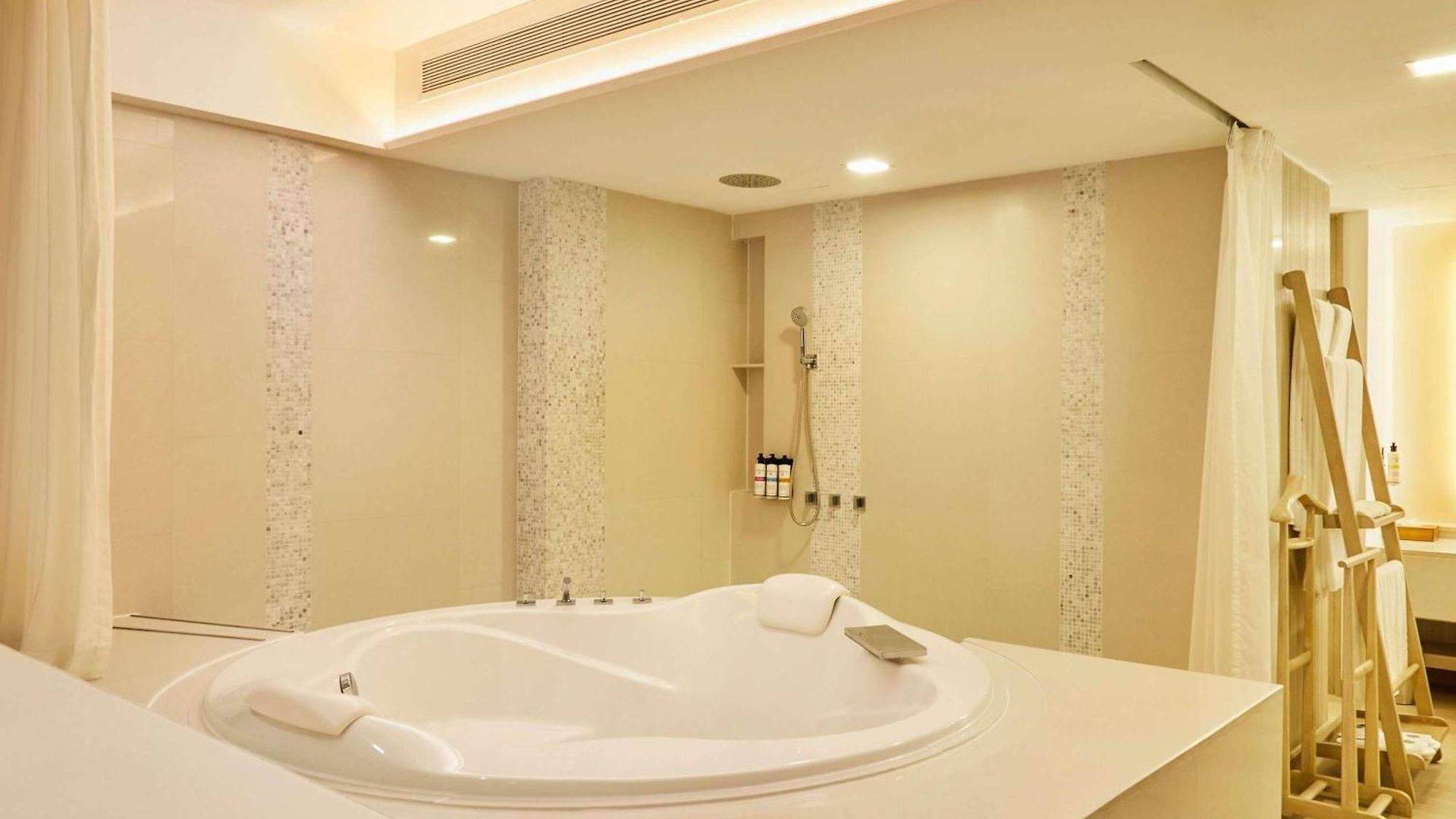 Pullman G โรงแรม 5*