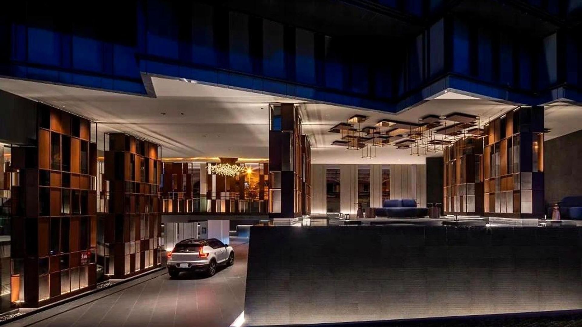 The Edge อพาร์ตโฮเทล Pattaya