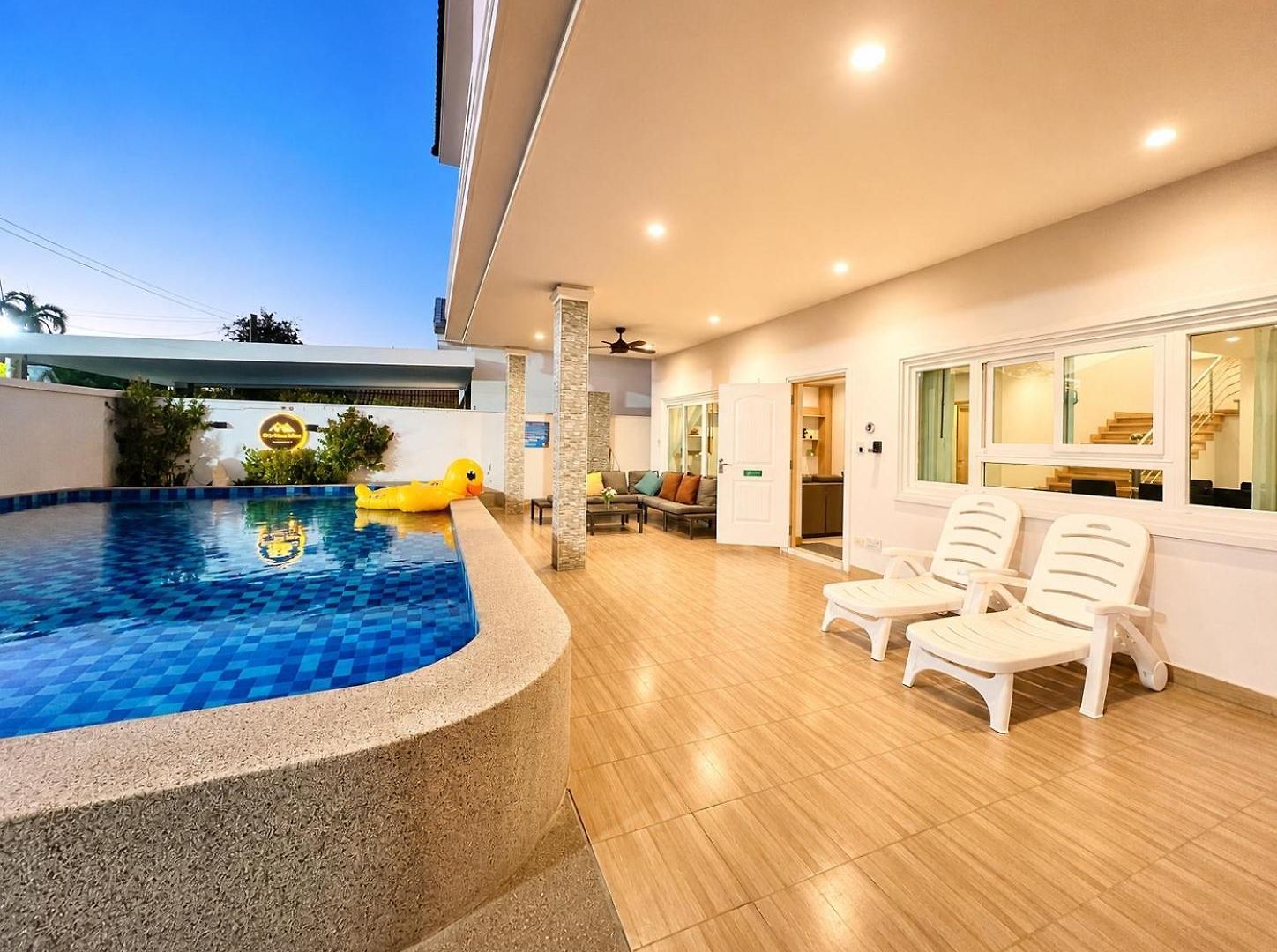 Relax Pool Near Walking Street,jacuzzi ,bbq 5bed 6bath House54 Pattaya