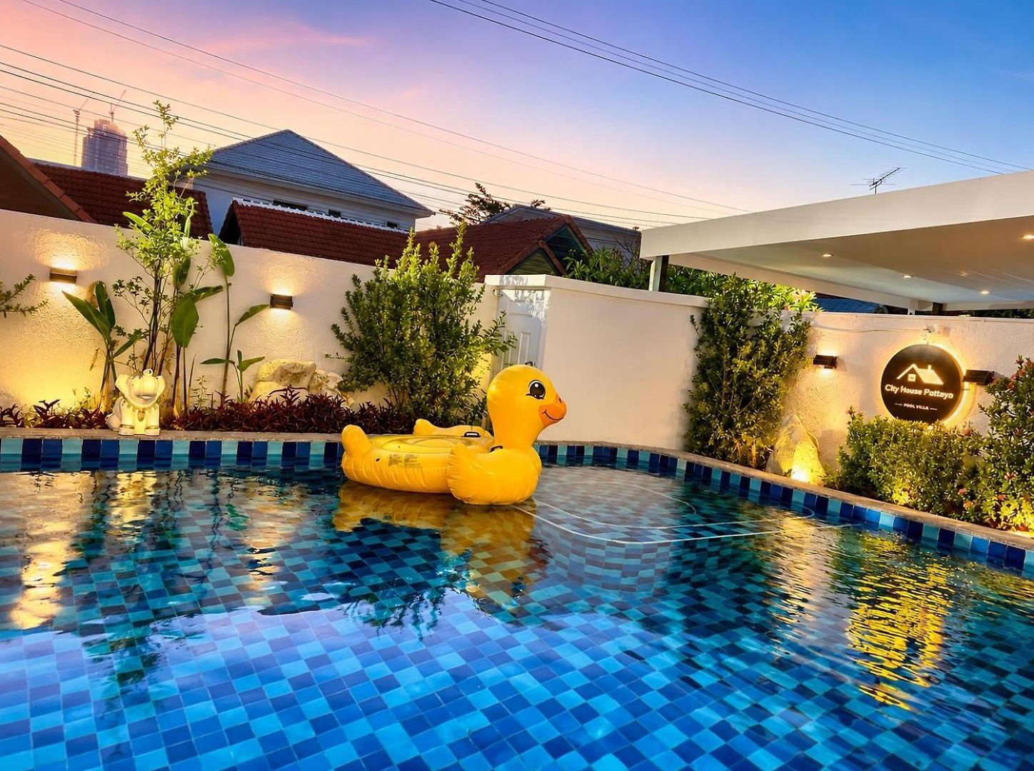 Relax Pool Near Walking Street,jacuzzi ,bbq 5bed 6bath House54 วิลล่า *
