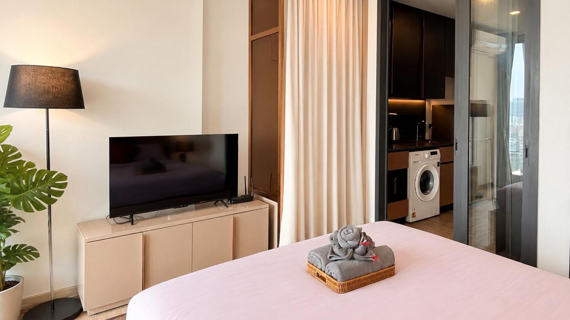 Edge Oasis อพาร์ทเม้น *