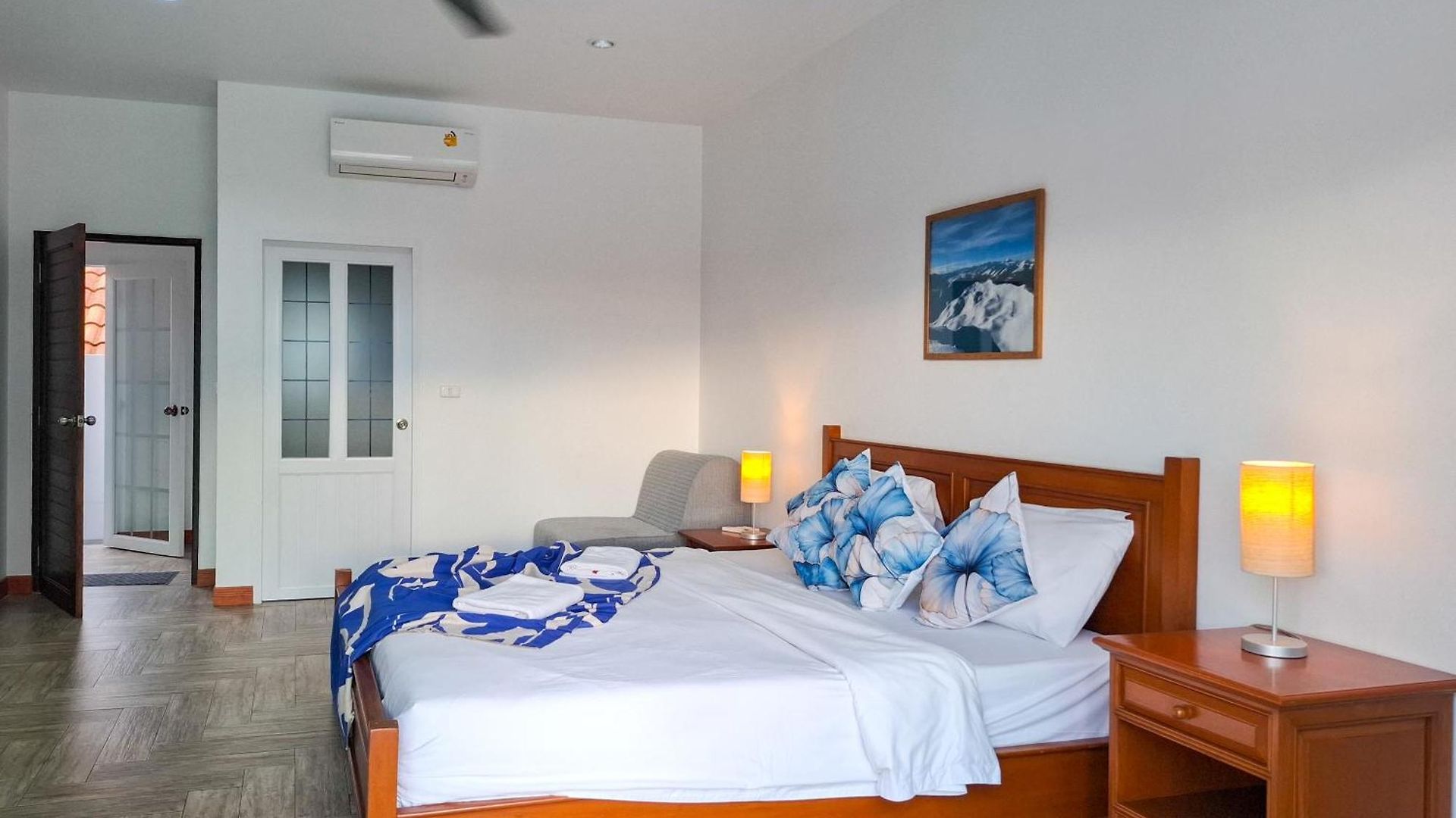 Villa At 5 Mins Walk 3bdr Pool For Groups And Family Pattaya