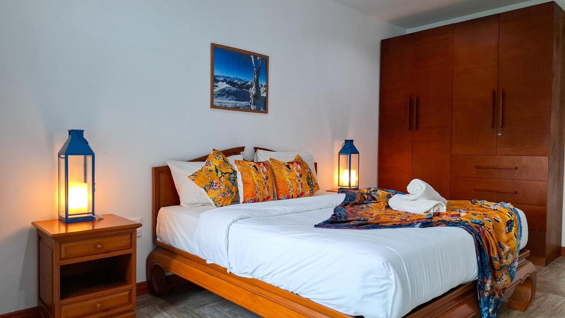 At 5 Mins Walk 3bdr Pool For Groups And Family Villa