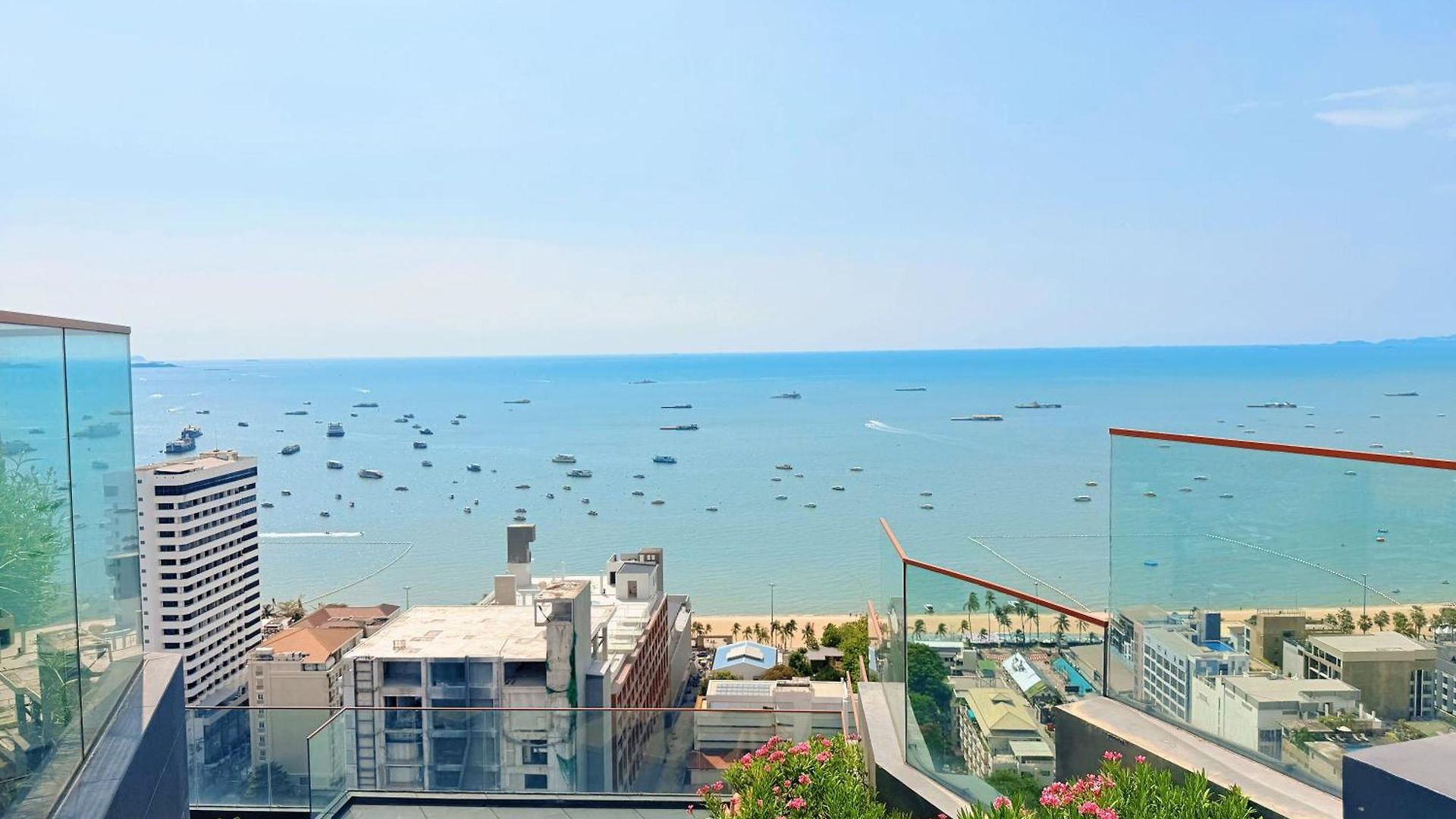 Edge Oasis * Pattaya