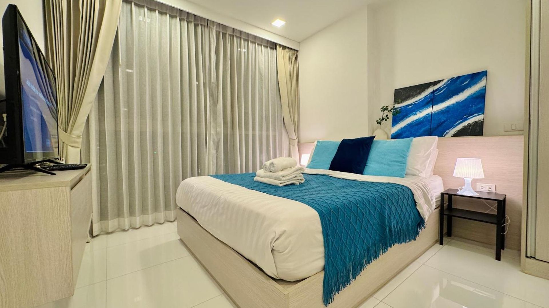 Cozy Ocean Hideaway 400m To & Fast Wi-fi *