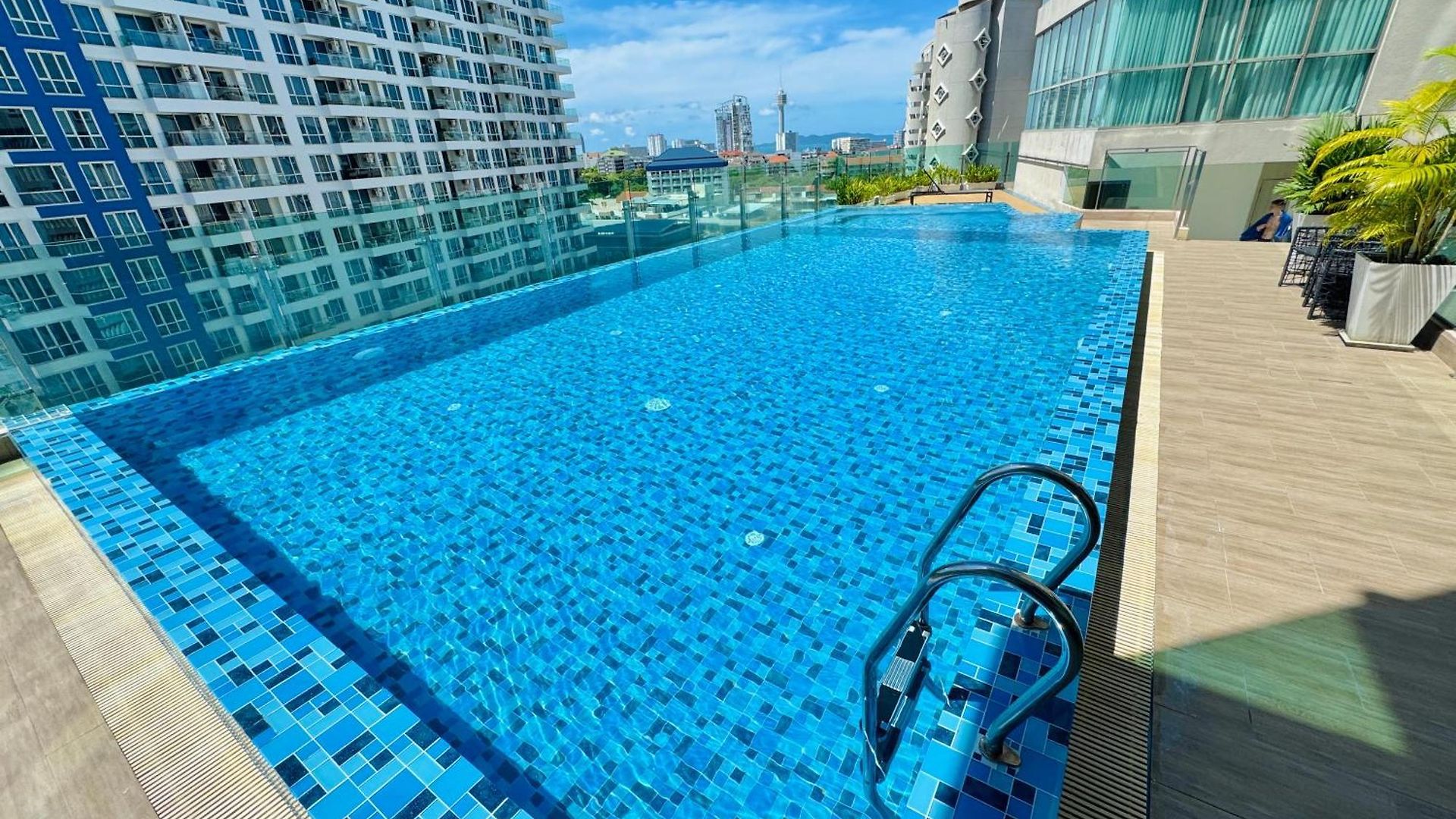 Cozy Ocean Hideaway 400m To & Fast Wi-fi * Pattaya