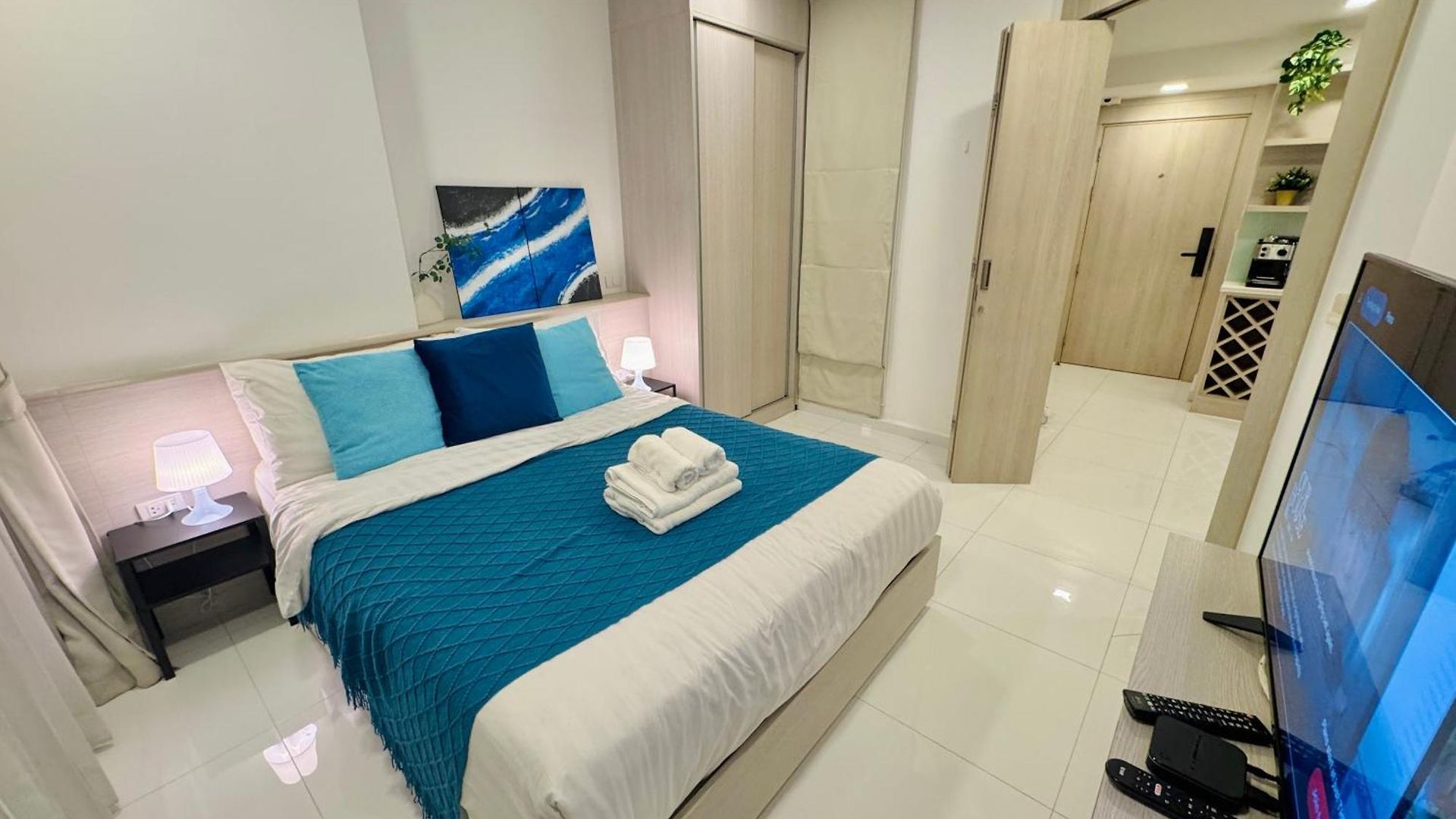 Cozy Ocean Hideaway 400m To & Fast Wi-fi อพาร์ทเม้น
