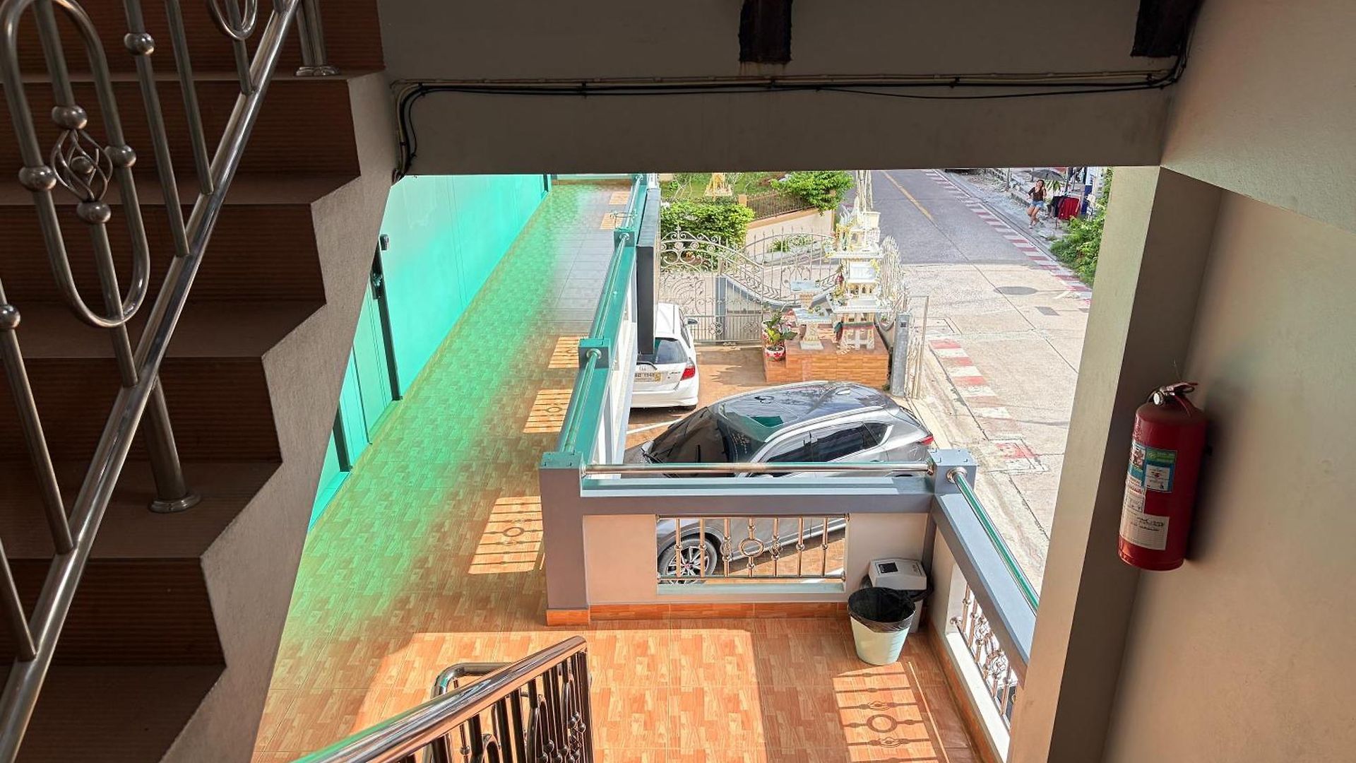Marin House โฮมสเตย์ *