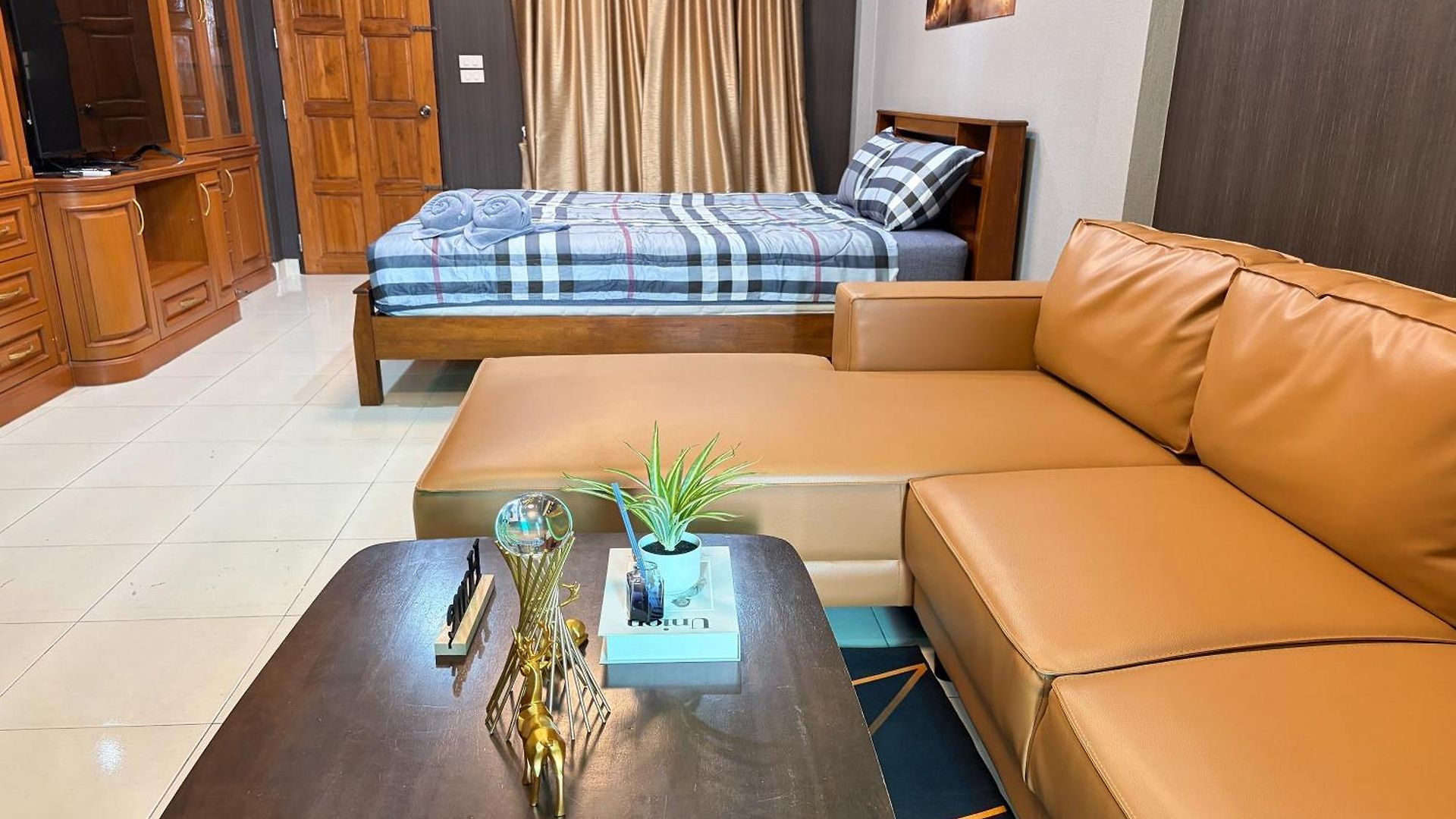 Marin House โฮมสเตย์ Pattaya