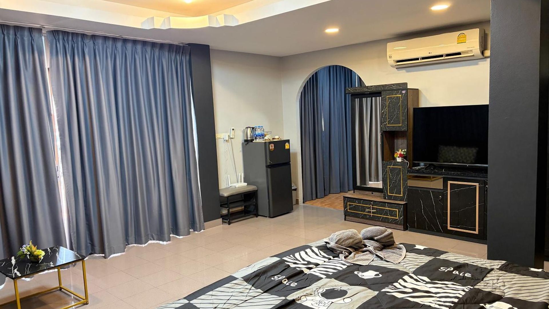 Marin House โฮมสเตย์ *